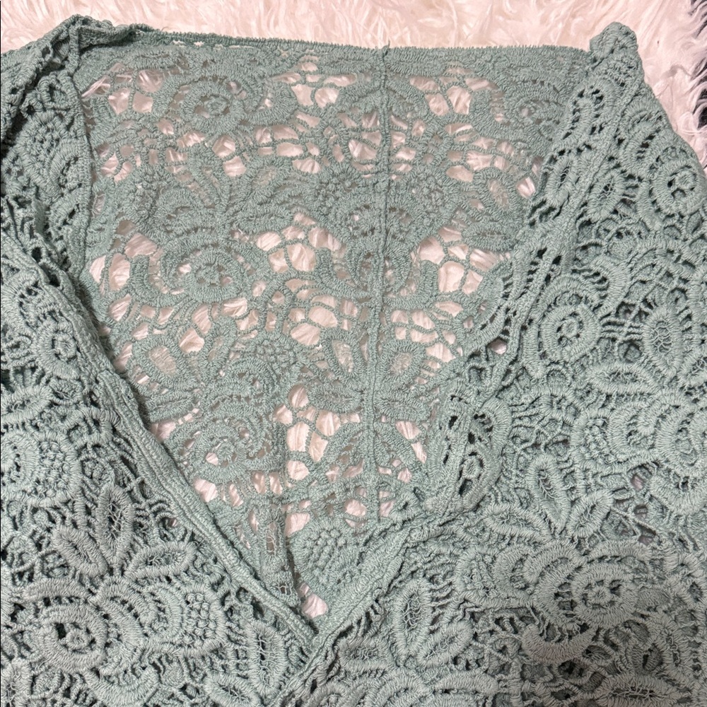 Layla Embroidered Floral Kimono Wrap